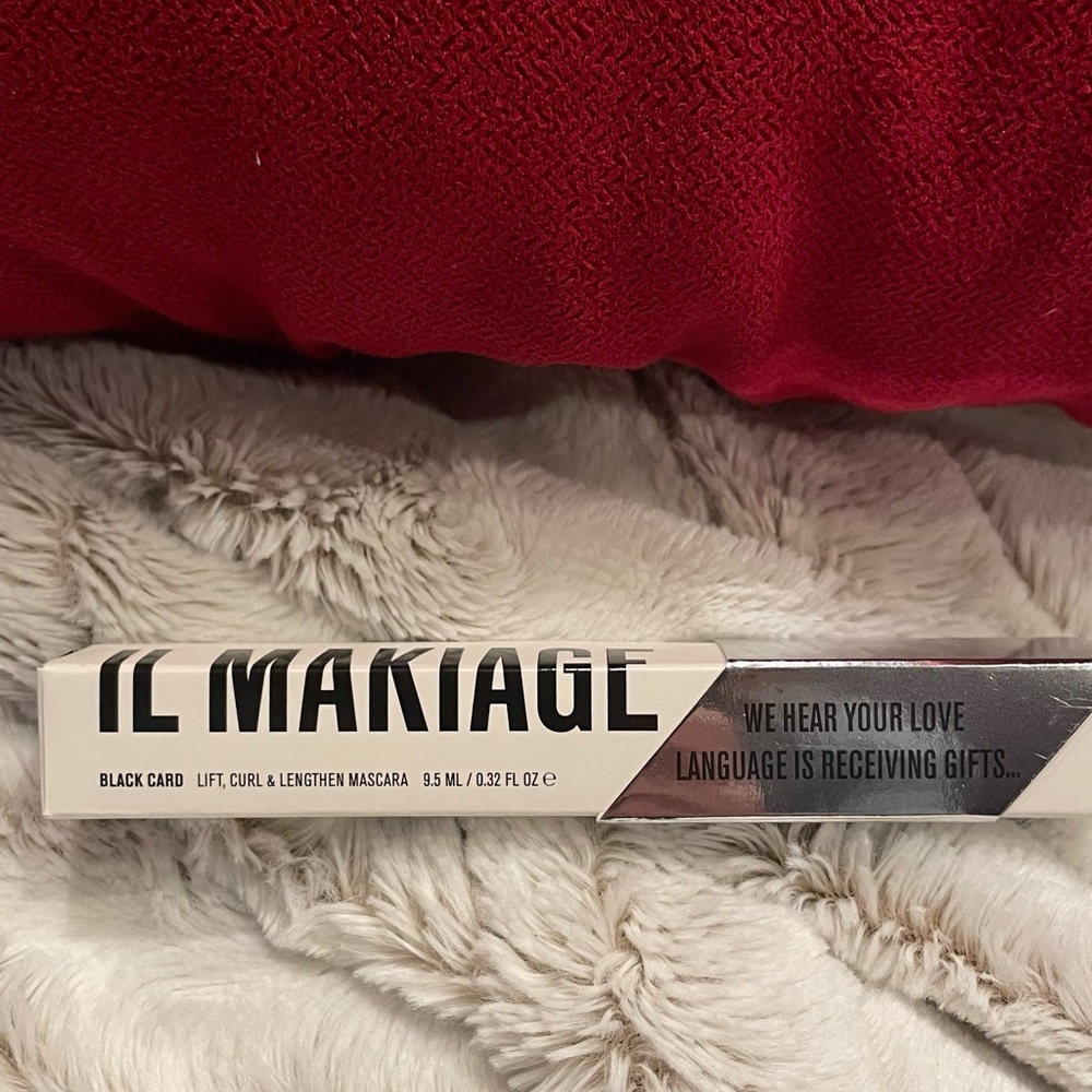 💕IL Makiage💕 Lift, Curl & Lengthen Mascara